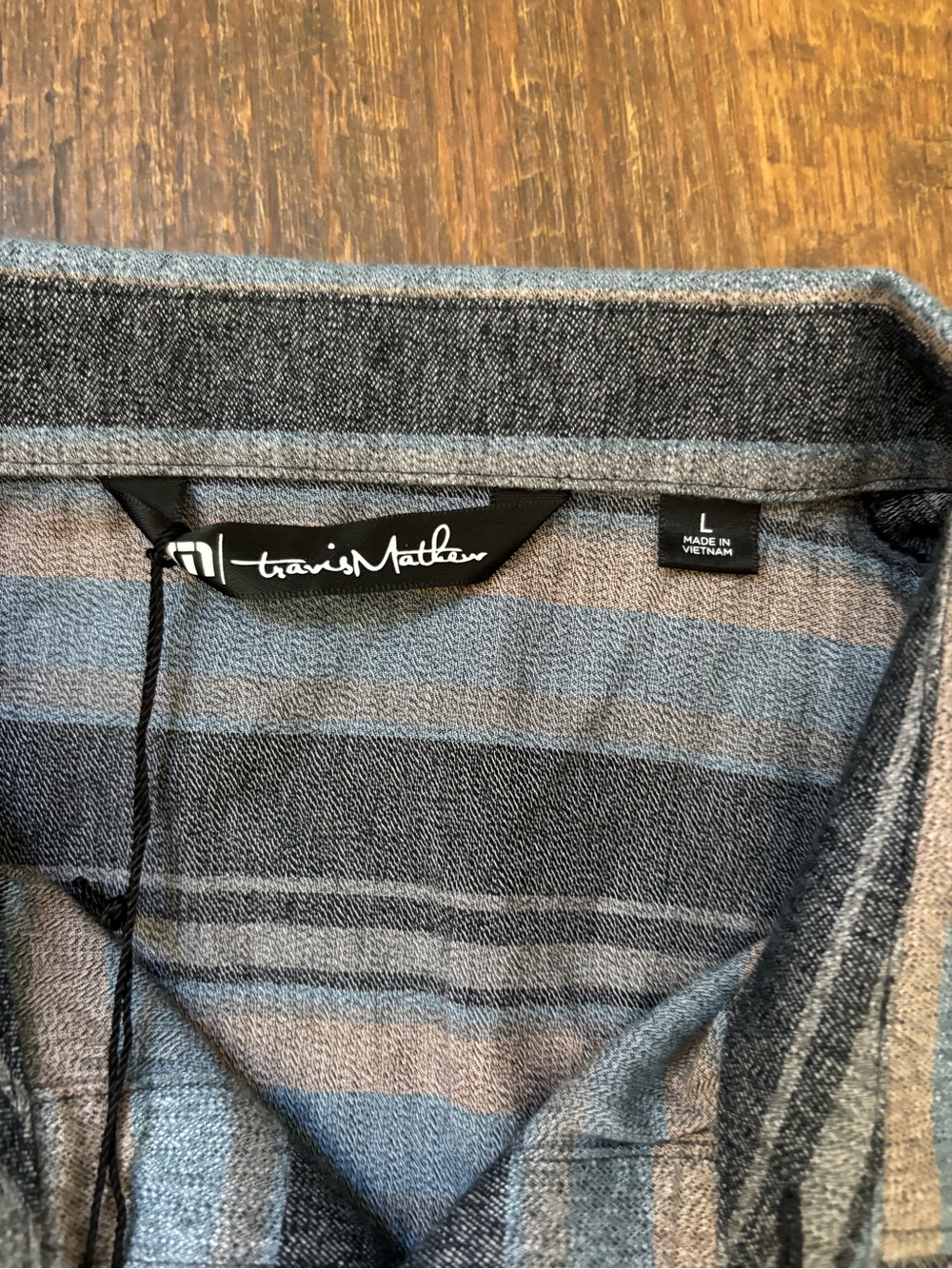 NWT Travis Mathew Cloud Flannel Stripe Shirt Men’s Size Large - Picture 4 of 10